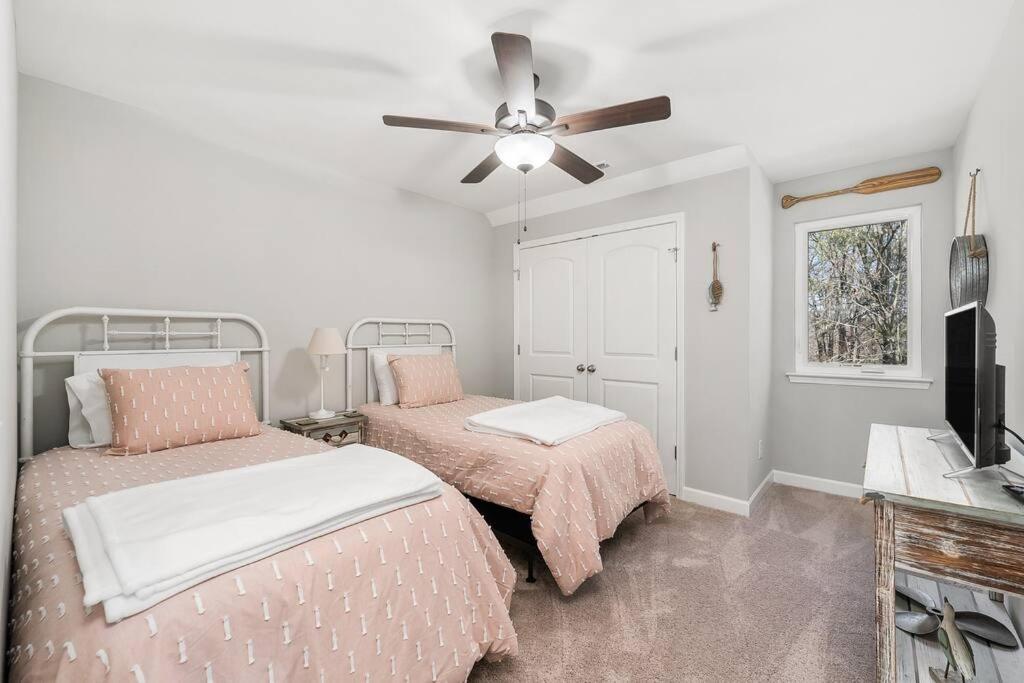 Beautiful Home With Lake And Marina Access, Firepit, Golf Cart Included Estill Springs Extérieur photo